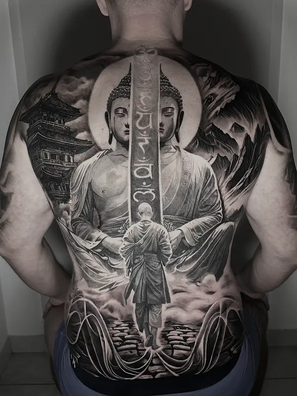 Espalda completa tatuada